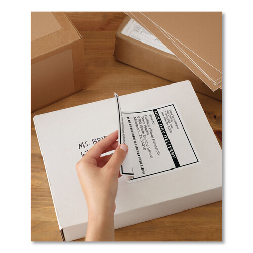 AVE5126 - Avery - Shipping Labels w/ TrueBlock Technology, Laser Printers, 5.5 x 8.5, White, 2/Sheet, 100 Sheets/Box