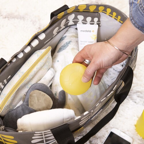 MON1196225CS - Medela - Medela Nipple Shield with Case 24 mm Silicone Reusable, 6/CS