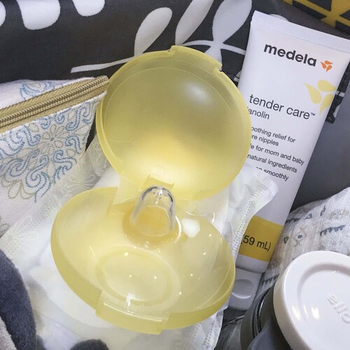 MON1196225CS - Medela - Medela Nipple Shield with Case 24 mm Silicone Reusable, 6/CS
