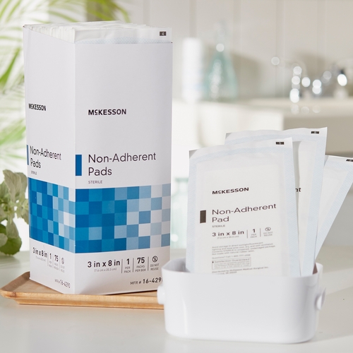 MON471997EA - McKesson - McKesson Non-Adherent Dressing Medi-Pak Performance Nylon / Polyester Blend 3" x 8" Sterile, 1/PK