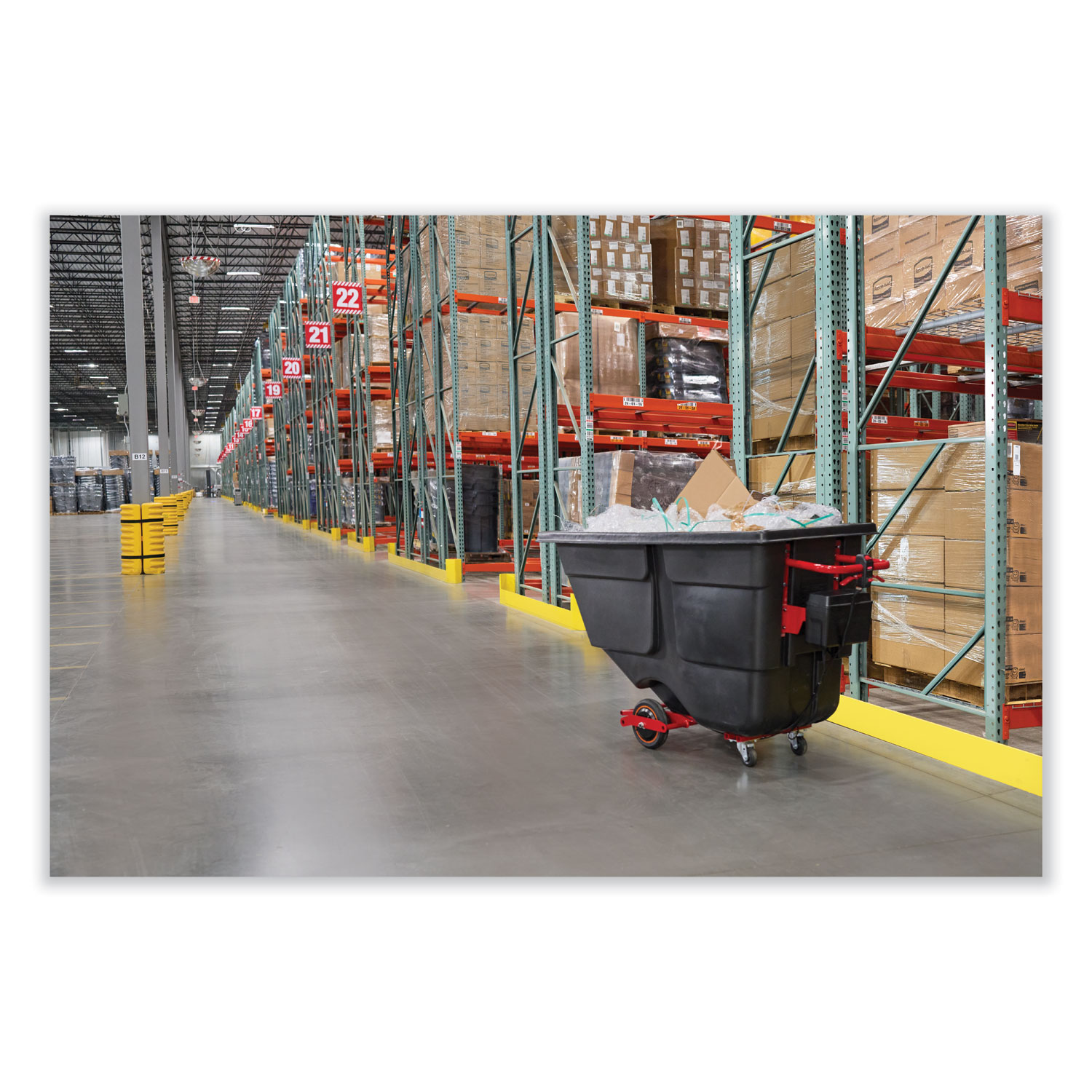 Rubbermaid Commercial Rotomolded Tilt Truck