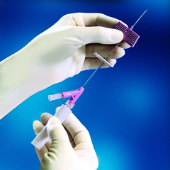 BD Peripheral Catheter System Saf-T-Intima&reg; 18 Gauge 1