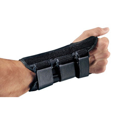 DJO Wrist Splint PROCARE ComfortFORM Aluminum Stay Foam / Lycra Right Hand Black X-Small