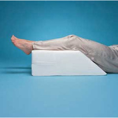 Hermell Products Wedge 26 L X 20 W X 8 H Inch Foam
